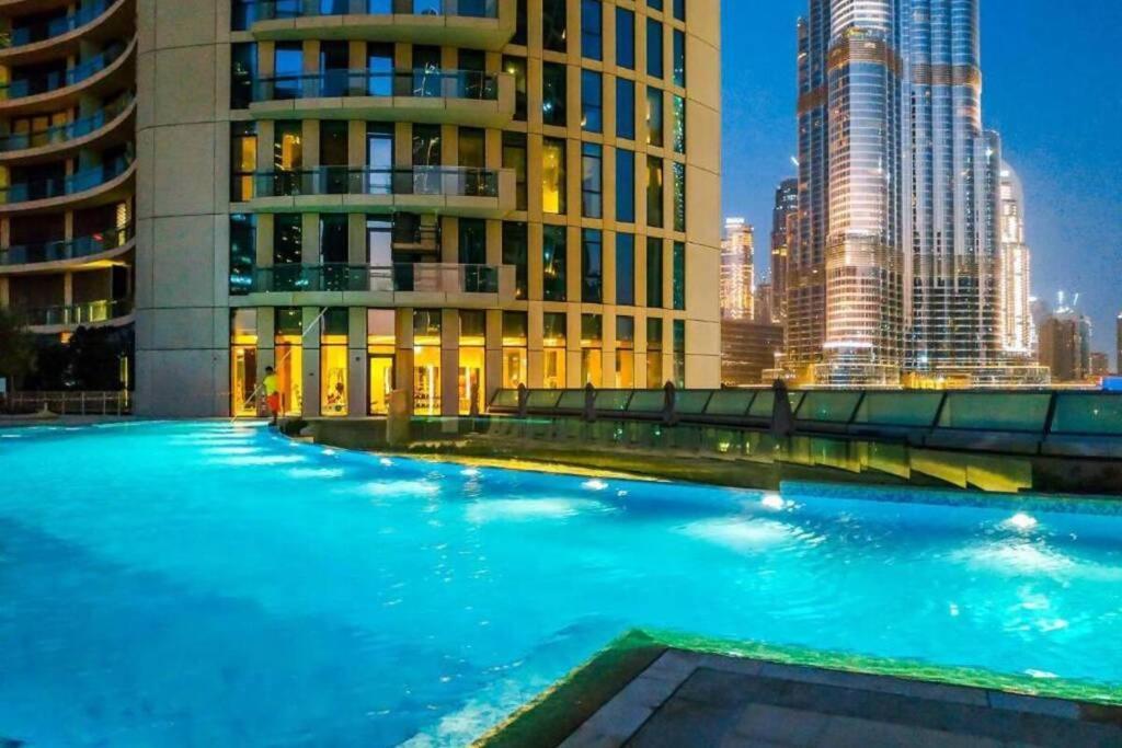 First Class 3Br With Full Burj Khalifa And Fountain View Dubai Exteriör bild